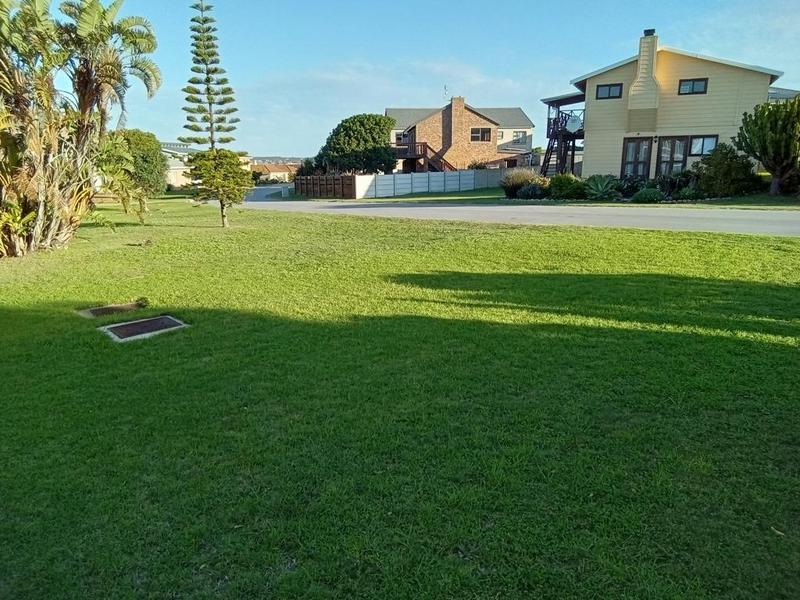 3 Bedroom Property for Sale in Boggomsbaai Western Cape